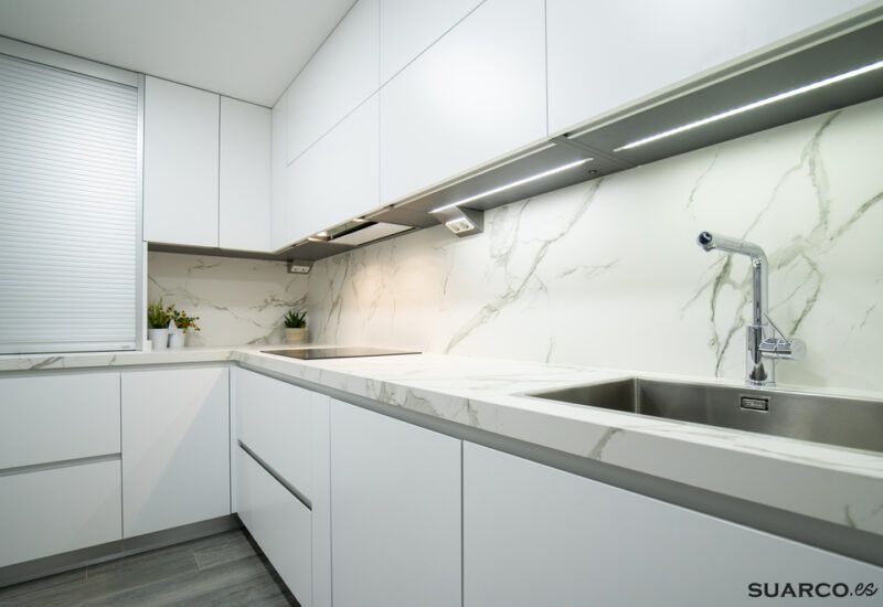 Cocina blanca moderna Suarco