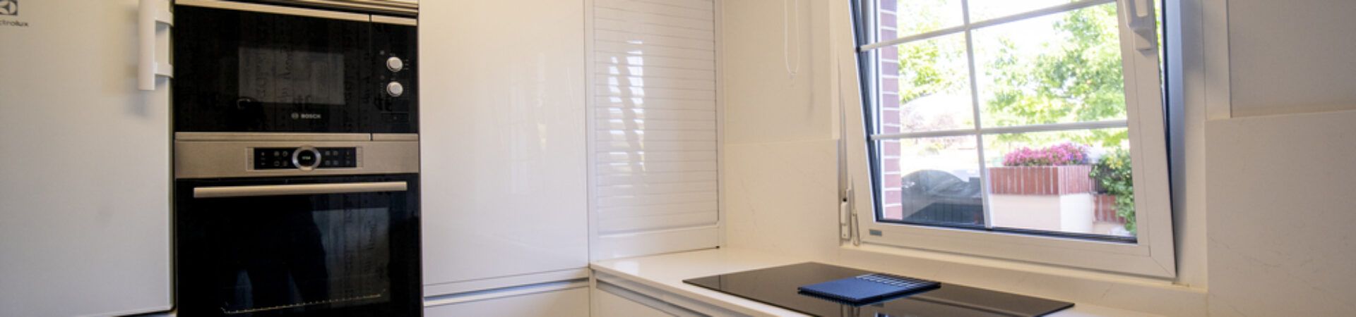 cocina en forma de L Blanca Suarco