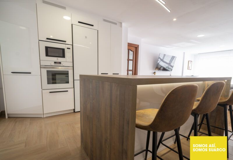 Cocina abierta al salón Suarco
