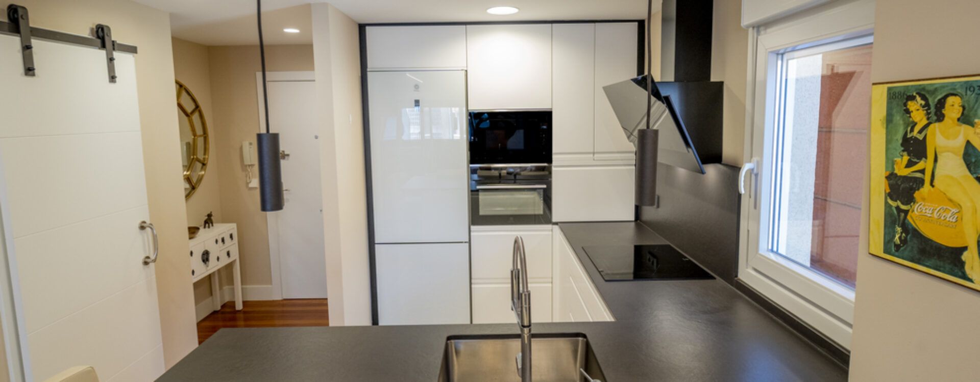Reforma de cocina abierta al salón. Cocinas Suarco