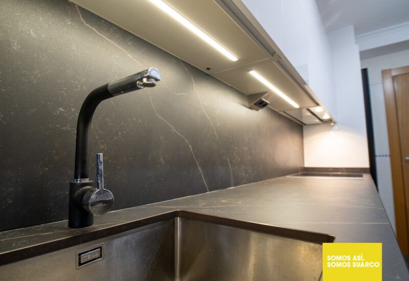 Cocina pequeña blanca Suarco