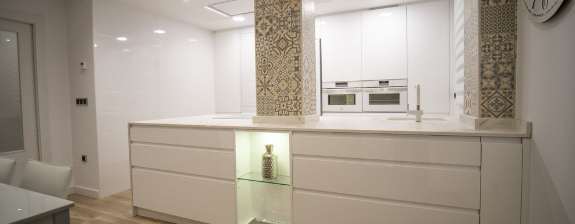 Cocinas modernas con península Suarco