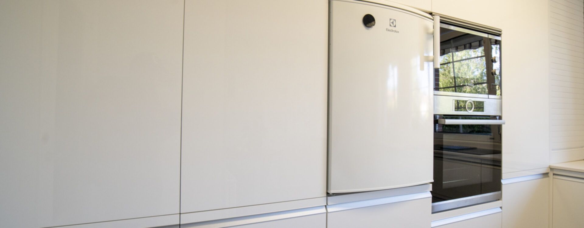 cocina en forma de L Blanca Suarco