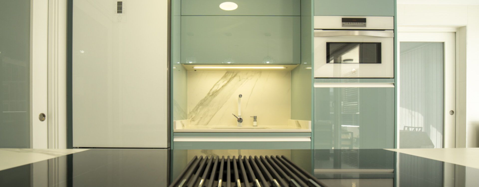 Cocina abierta al salón Suarco