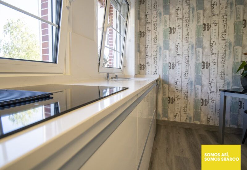 cocina en forma de L Blanca Suarco