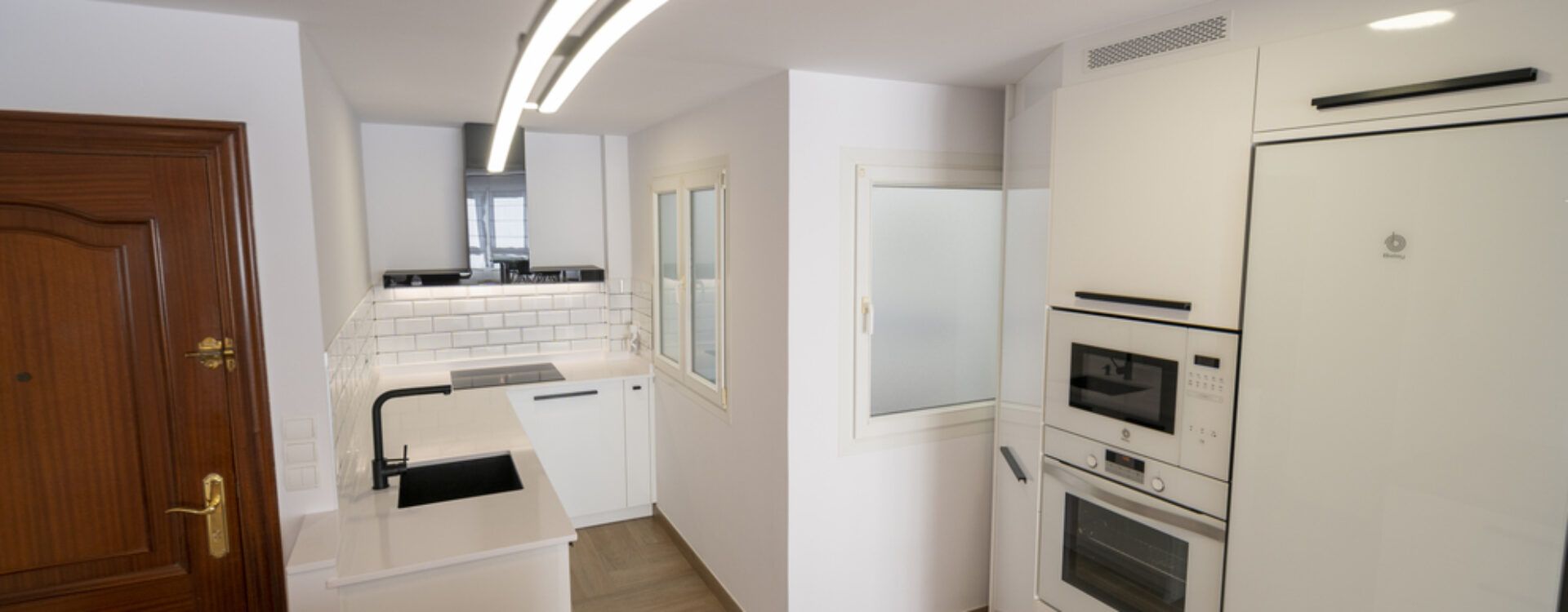 Cocina abierta al salón Suarco