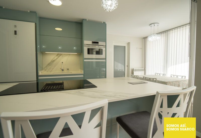 Cocina abierta al salón Suarco