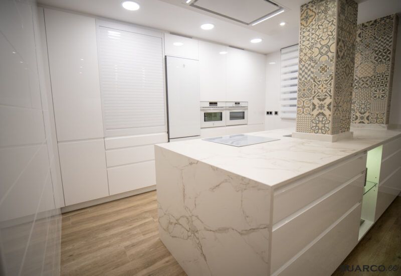Cocinas modernas con península Suarco