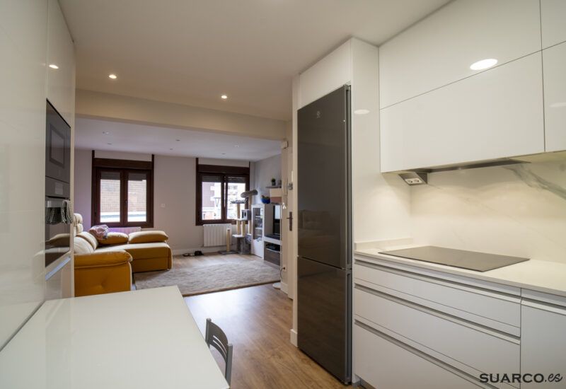 Cocina abierta al salón Suarco