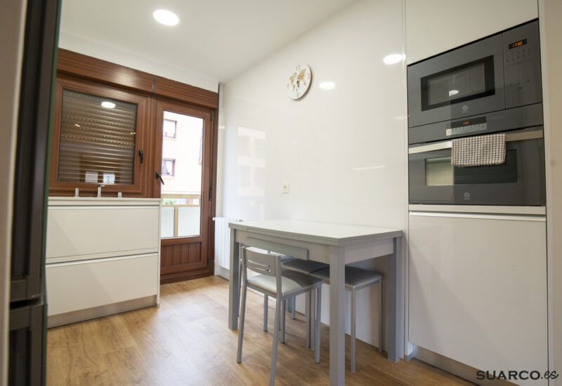 Cocina abierta al salón Suarco