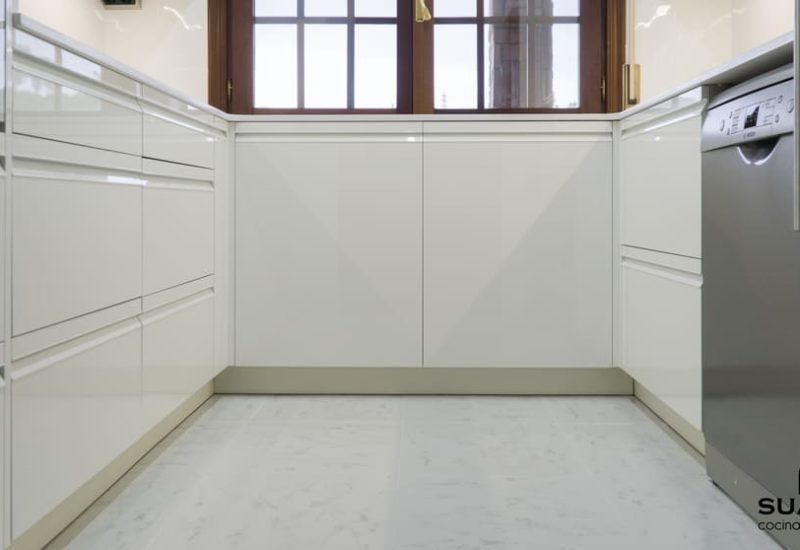 Cocinas Blancas. Cocinas Suarco