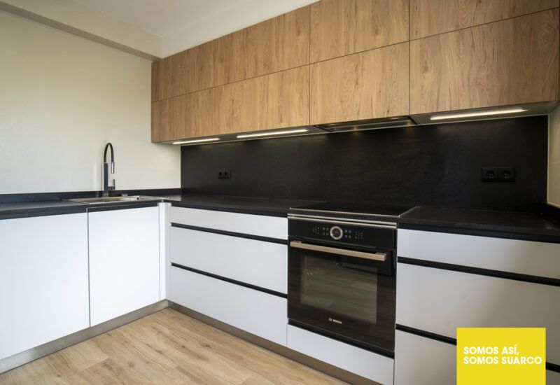 Cocina en L para Espacios Pequeños Suarco