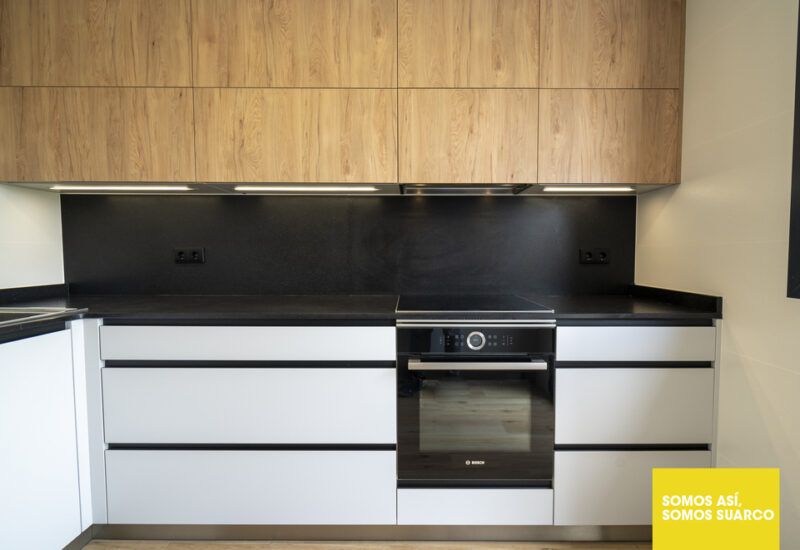 Cocina en L para Espacios Pequeños Suarco