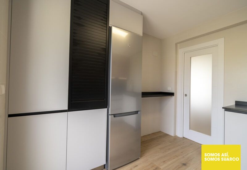Cocina en L para Espacios Pequeños Suarco