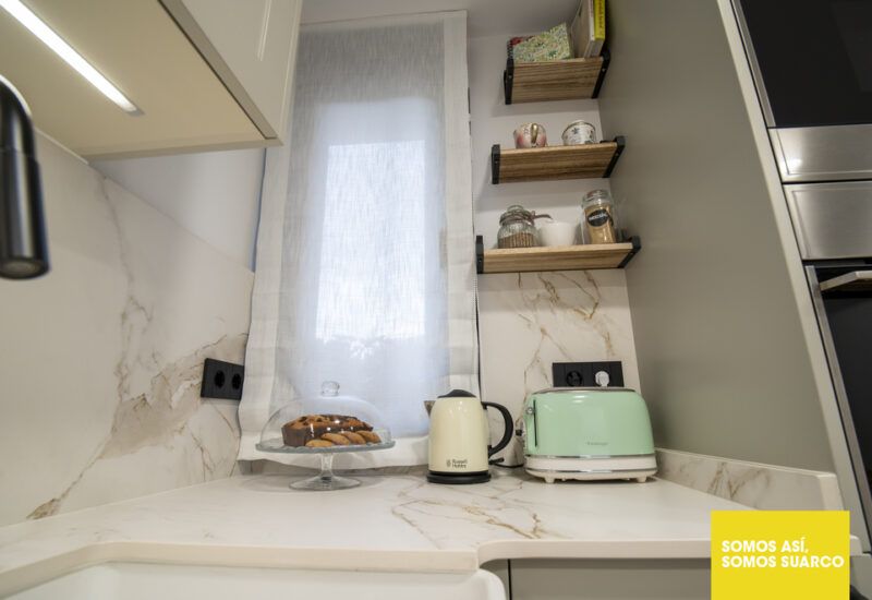 Cocina en forma de U Suarco