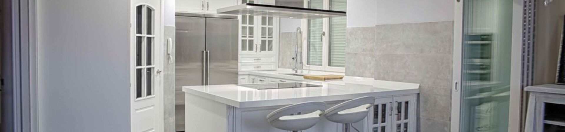 Cocina Americana con isla. Cocinas Suarco