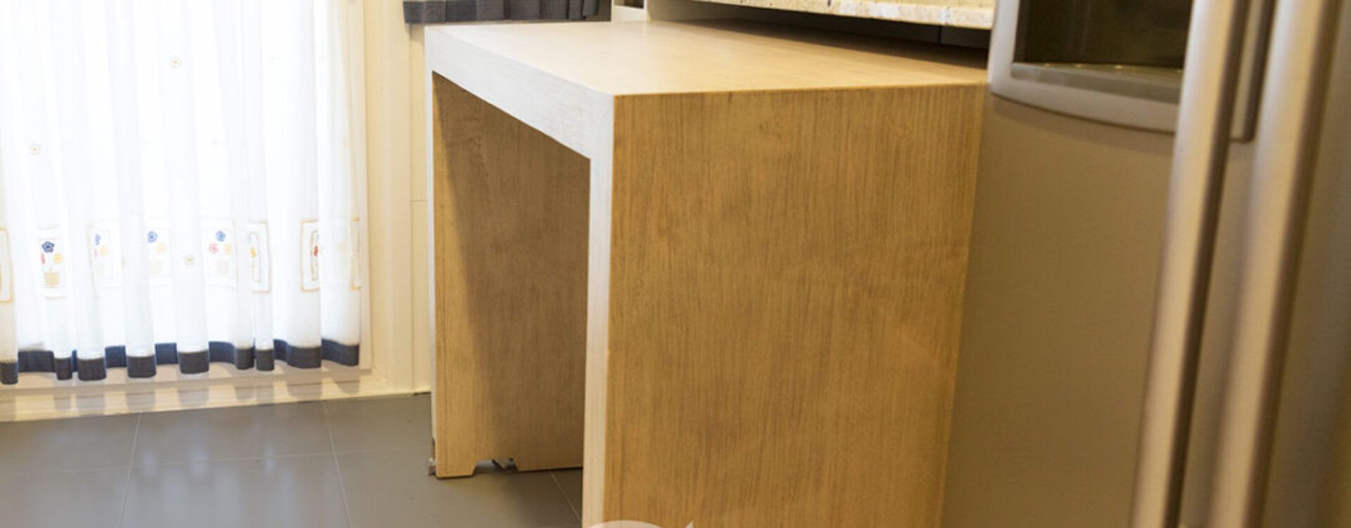 cocina nordica, mesa madera